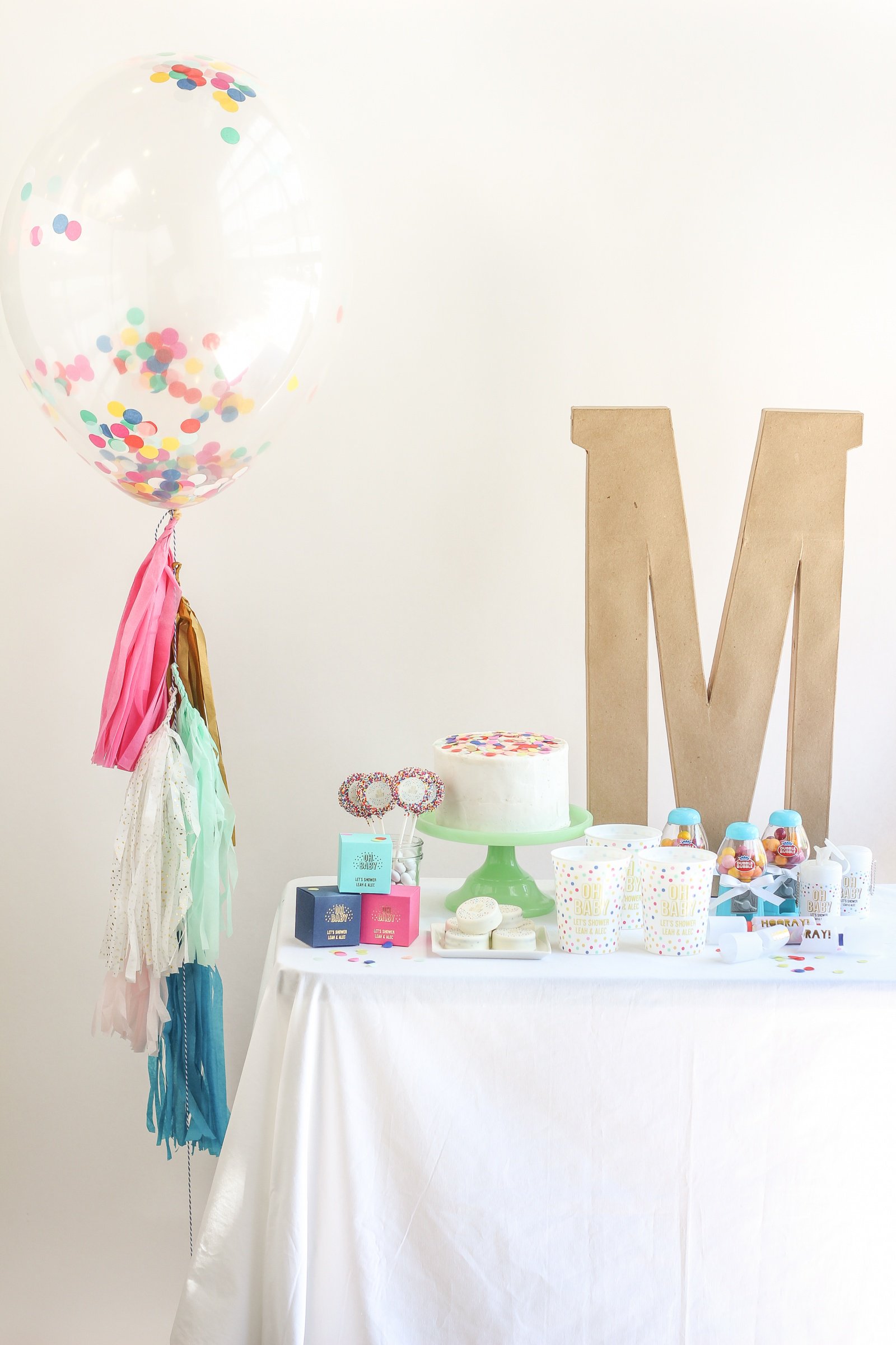 confetti themed baby shower, confetti baby shower, oh baby bay shower, oh baby theme, colorful baby shower, polka dot baby shower, gender neutral baby shower, gender neutral baby shower theme, sprinkle baby shower, sprinkle baby shower theme, confetti balloon, confetti cake 